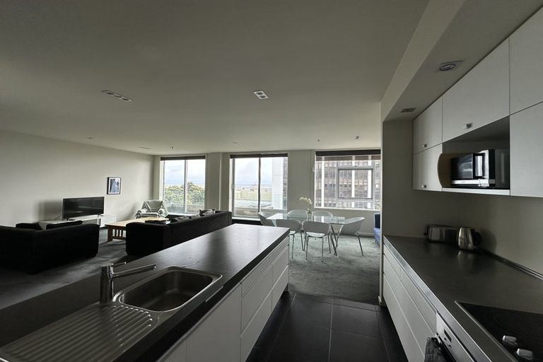 Photo of property in 22 Liardet Apartments, 22 Liardet Street, New Plymouth, 4310