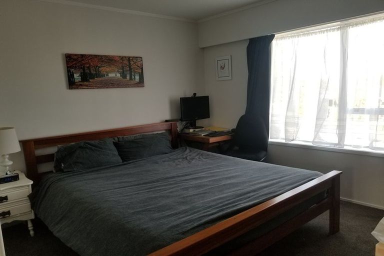 Photo of property in 1/79 Prince Regent Drive, Half Moon Bay, Auckland, 2012