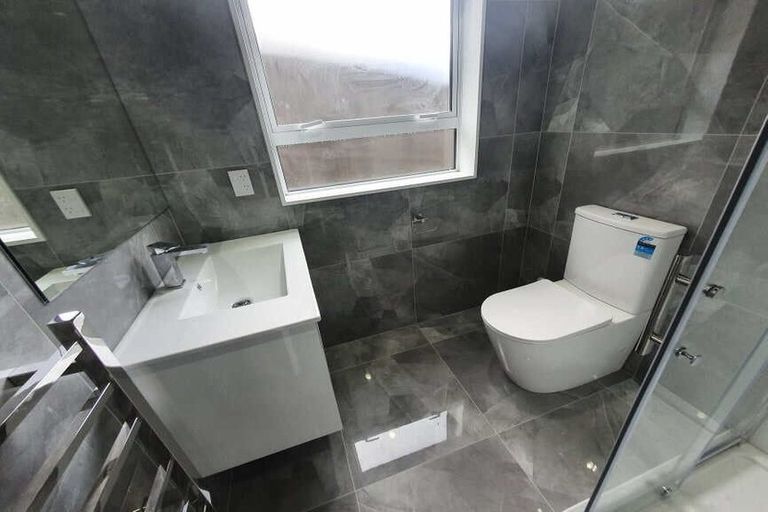 Photo of property in 83a Glengarry Road, Glen Eden, Auckland, 0602