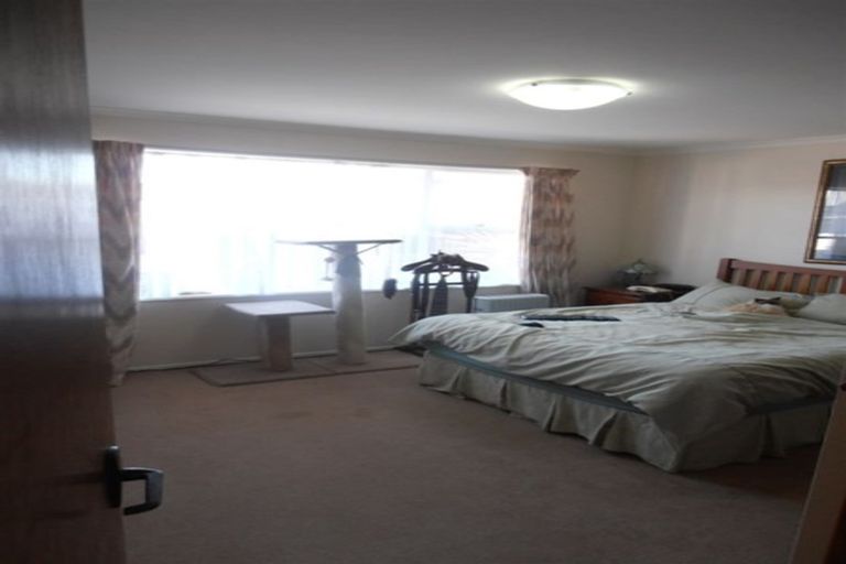 Photo of property in 2/18 Heaphy Place, Casebrook, Christchurch, 8051