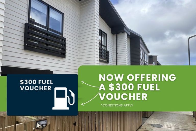Photo of property in 66 Rauemi Way, Te Atatu South, Auckland, 0610