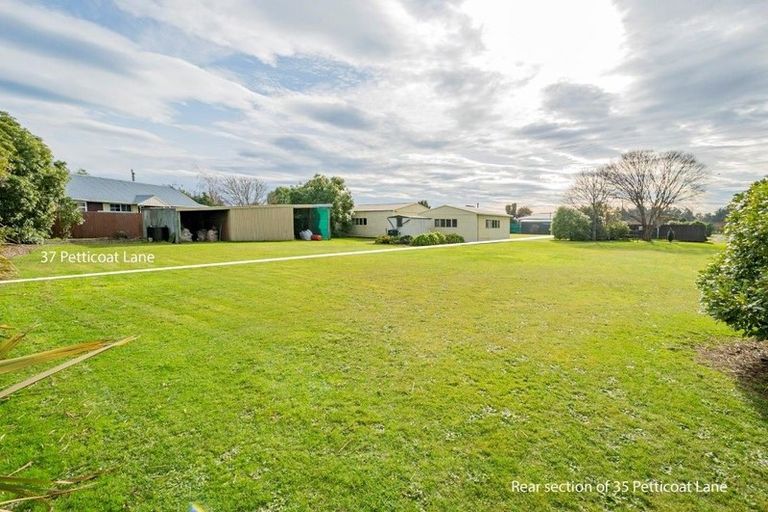 Photo of property in 35 Petticoat Lane, Doyleston, 7682