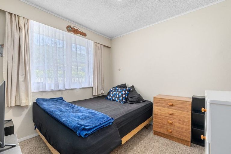 Photo of property in Claredon Court, 46d York Street, Picton, 7220