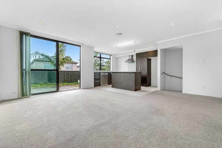 Photo of property in 63/182 Flat Bush School Road, Flat Bush, Auckland, 2019
