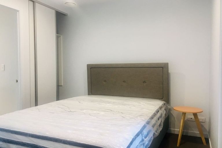 Photo of property in Frank Sargeson Apts, 206/80 Anzac Street, Takapuna, Auckland, 0622