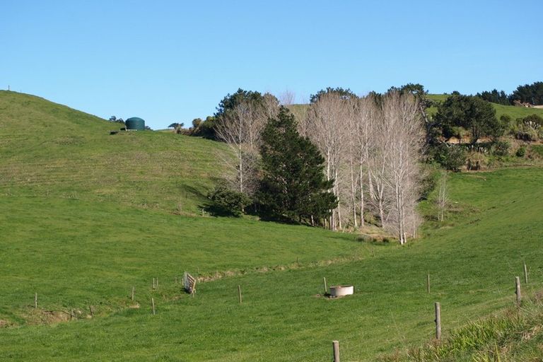 Photo of property in 343 Kaihau Road, Karioitahi, Waiuku, 2683