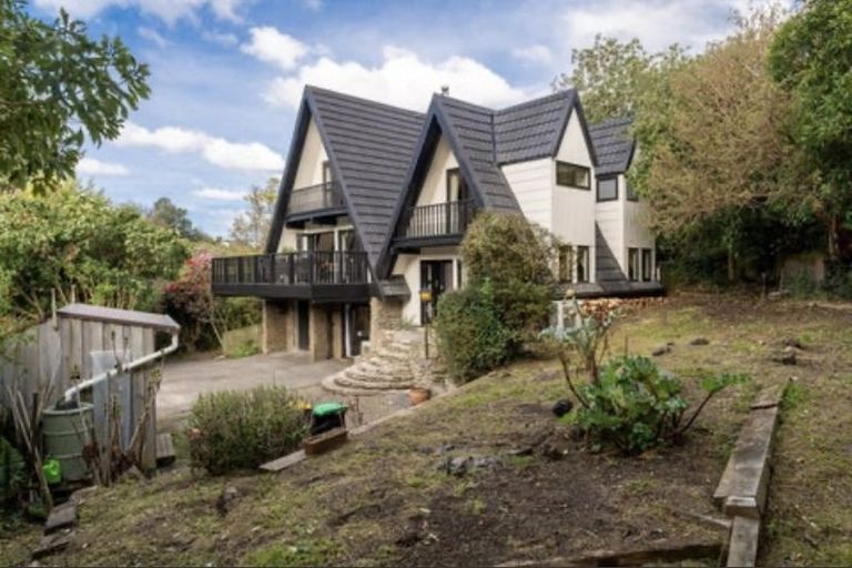 Photo of property in 50 Glenross Street, Glenross, Dunedin, 9011