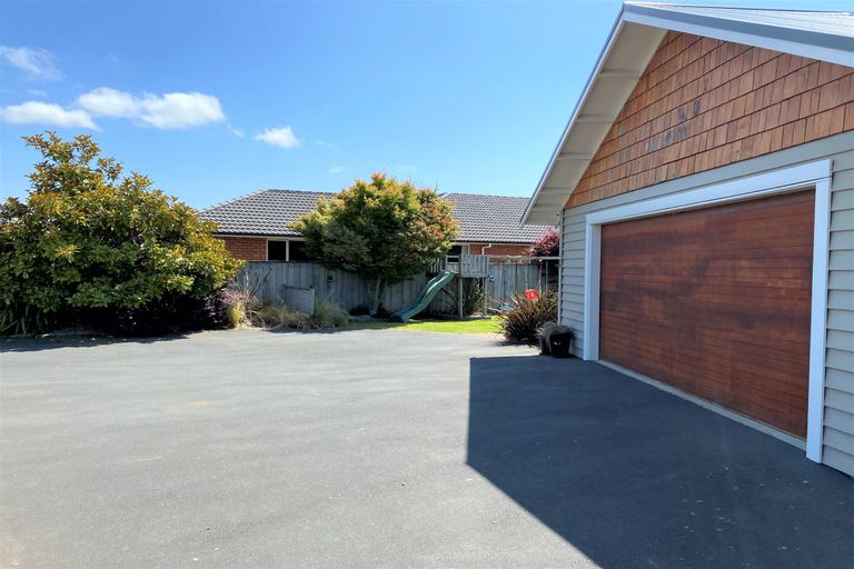 Photo of property in 6 Solway Place, Mosgiel, 9024
