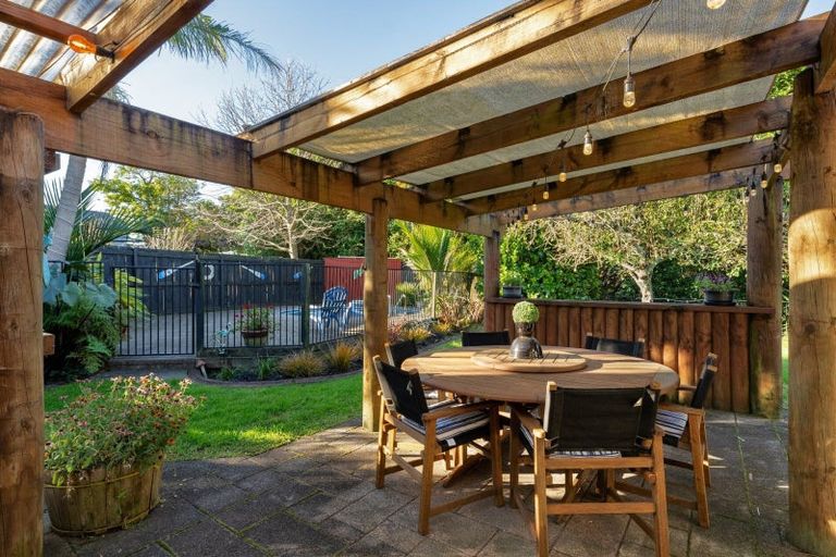 Photo of property in 23 Lysaght Place, Welcome Bay, Tauranga, 3112