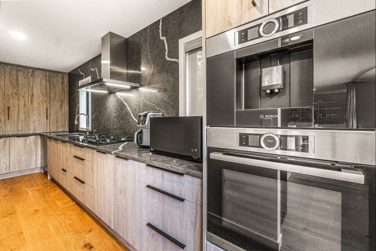 Photo of property in 16 Collings Drive, Lucas Heights, Albany, 0793