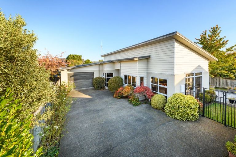 Photo of property in 7a Jensen Street, Hokowhitu, Palmerston North, 4410