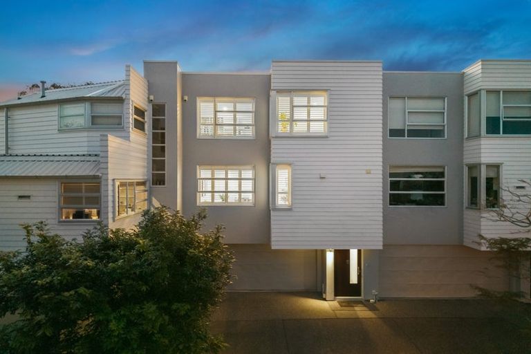 Photo of property in 10/4 Campbell Road, Takapuna, Auckland, 0622