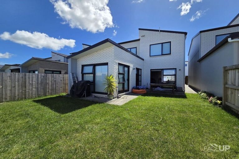 Photo of property in 4 Coast Garden Drive, Hobsonville, Auckland, 0616