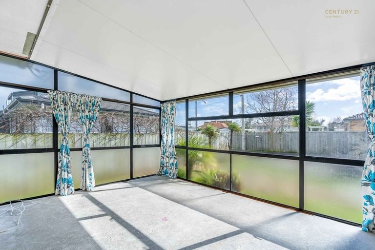 Photo of property in 4 Braeburn Place, Takanini, 2112