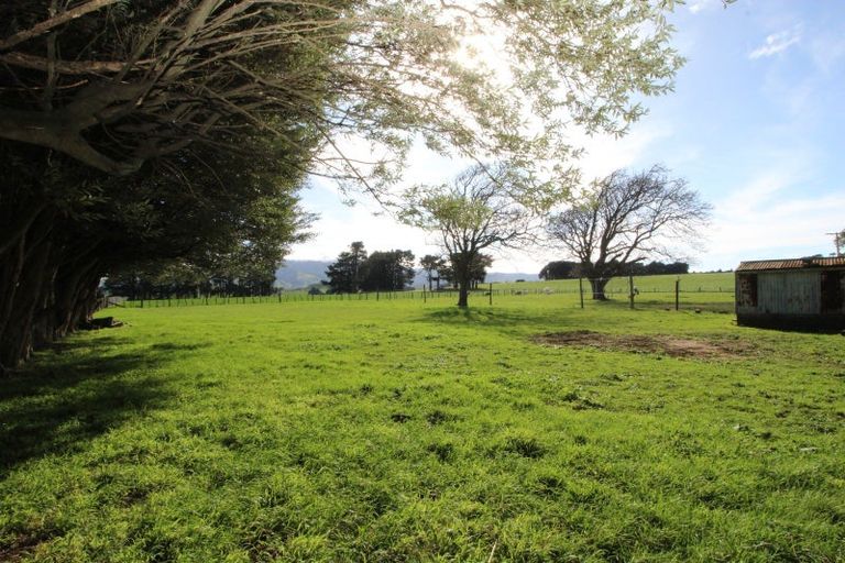 Photo of property in 141 Valley Road, Woodville, 4998