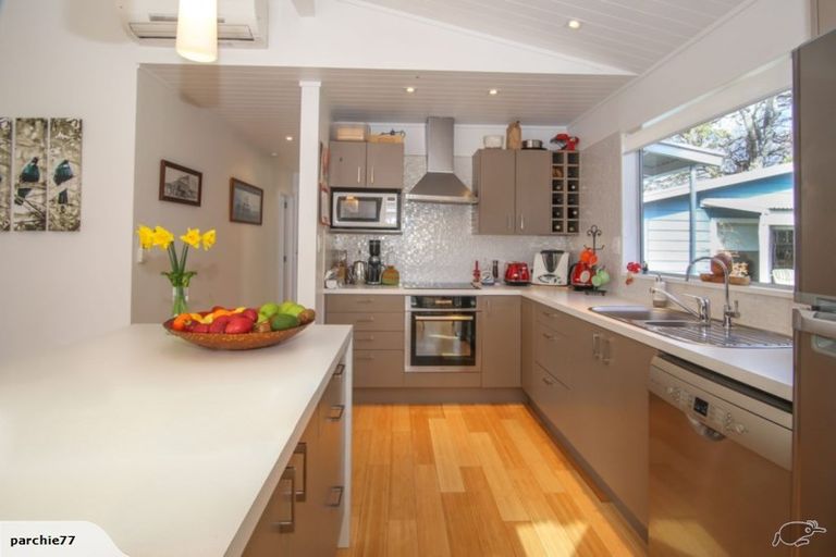 Photo of property in 37 Iwa Street, Mapua, 7005