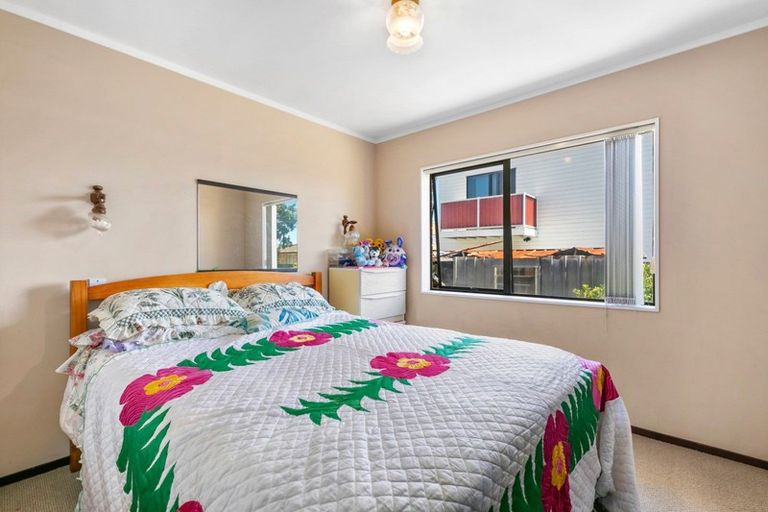 Photo of property in 2 Wells Avenue, Mount Maunganui, 3116