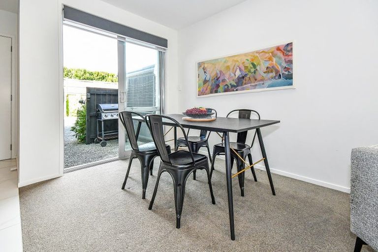 Photo of property in 16 Fort Lincoln Loop, Karaka, Papakura, 2113