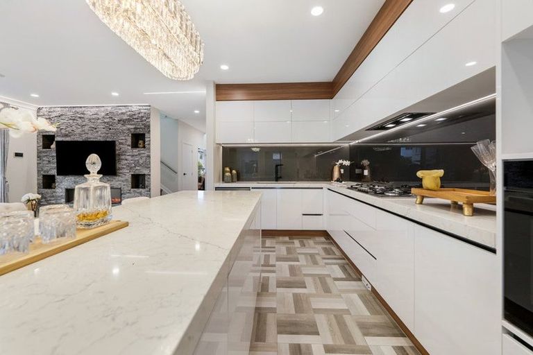 Photo of property in 11 Castlebane Drive, Flat Bush, Auckland, 2019