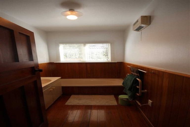 Photo of property in 2/11 Ilam Road, Upper Riccarton, Christchurch, 8041