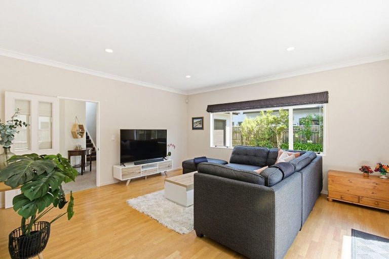 Photo of property in 23 Chippenham Grove, Churton Park, Wellington, 6037