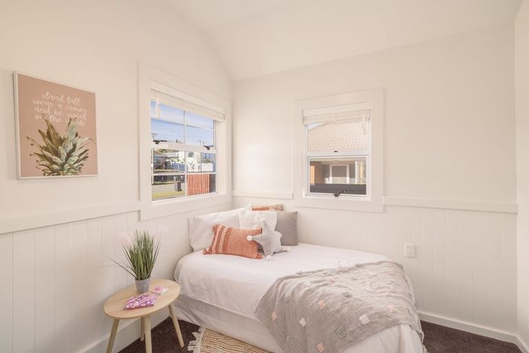 Photo of property in 28 Pine Avenue, New Brighton, Christchurch, 8061