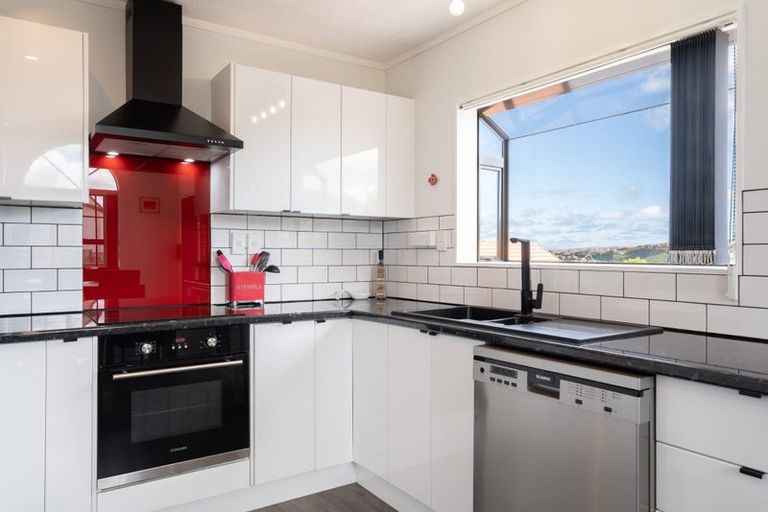 Photo of property in 15 Kentwood Drive, Woodridge, Wellington, 6037