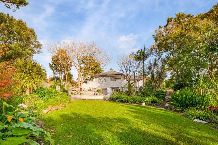 Photo of property in 109 Beresford Street, Bayswater, Auckland, 0622