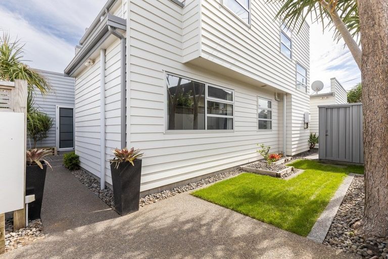 Photo of property in 9b Chilman Street, Strandon, New Plymouth, 4312