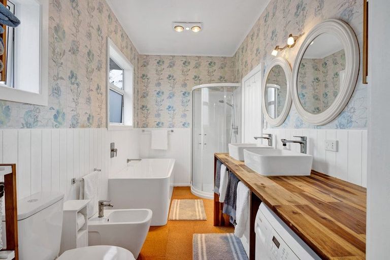 Photo of property in 4 Victoria Street, Kaponga, Hawera, 4679