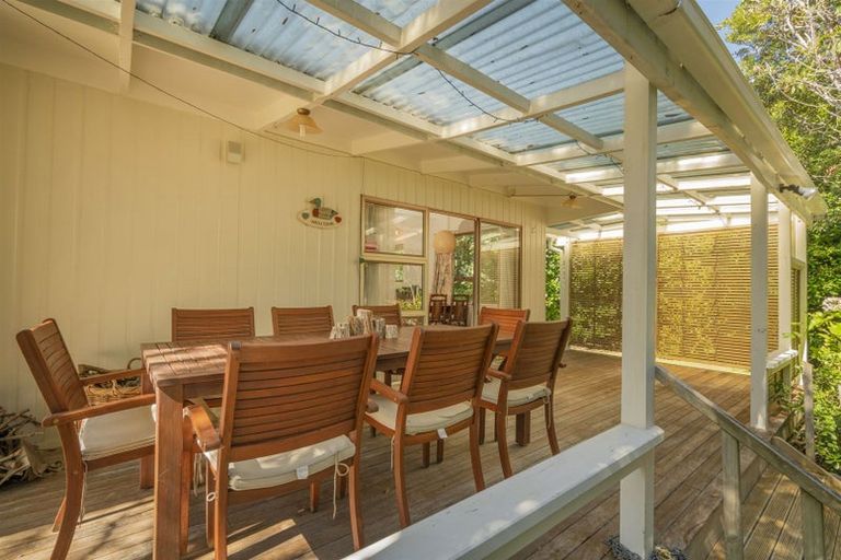 Photo of property in 26 Hardy Place, Cooks Beach, Whitianga, 3591