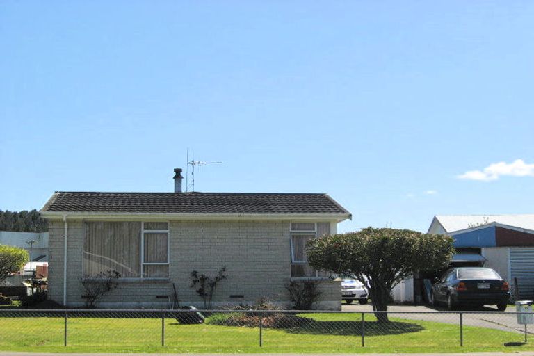 Photo of property in 6 Hall Street, Huntly, 3700