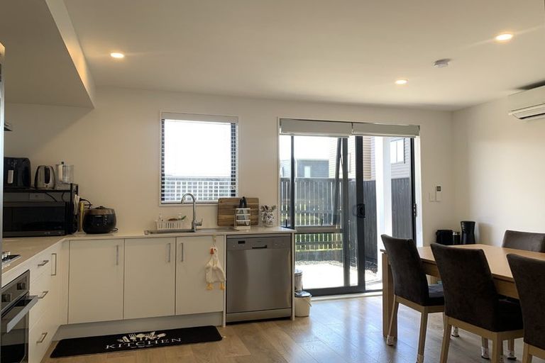 Photo of property in 33 Gecko Road, Hobsonville, Auckland, 0616