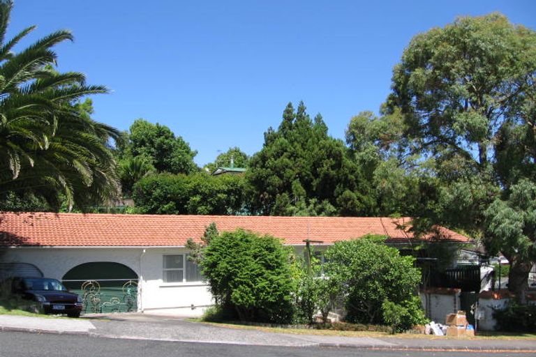 Photo of property in 6 Stott Avenue, Birkdale, Auckland, 0626