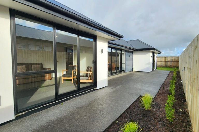 Photo of property in 8 Mcquillan Avenue, Woodend, 7610