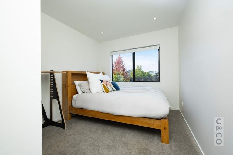 Photo of property in 7 Robert Might Road, Kumeu, 0810