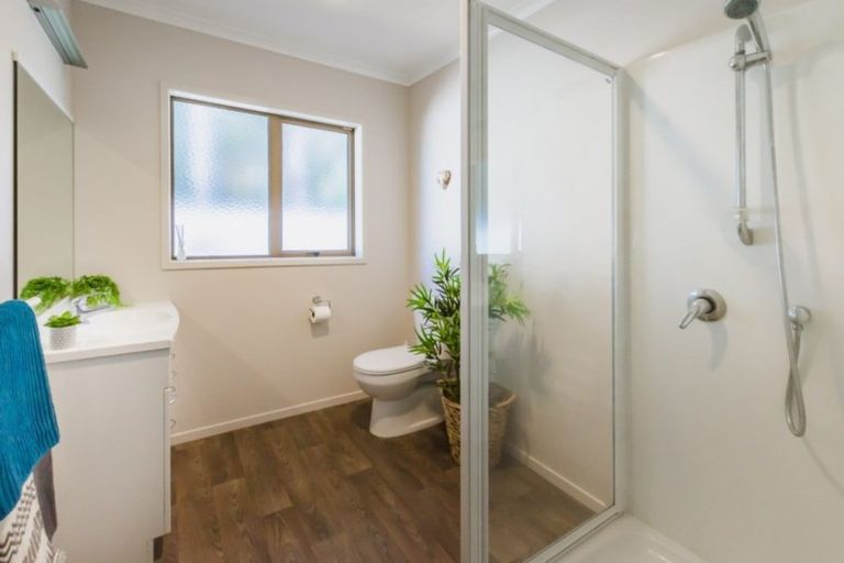 Photo of property in 90a Mazengarb Road, Paraparaumu Beach, Paraparaumu, 5032