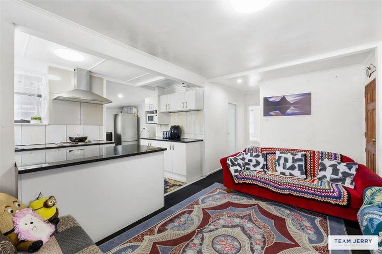 Photo of property in 1/8 Cornwall Road, Mangere, Auckland, 2022