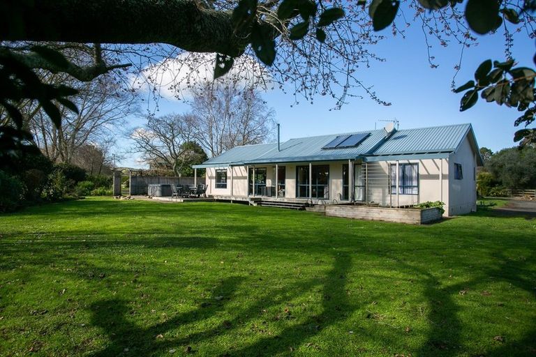 Photo of property in 212 Thornton Road, Cambridge, 3434