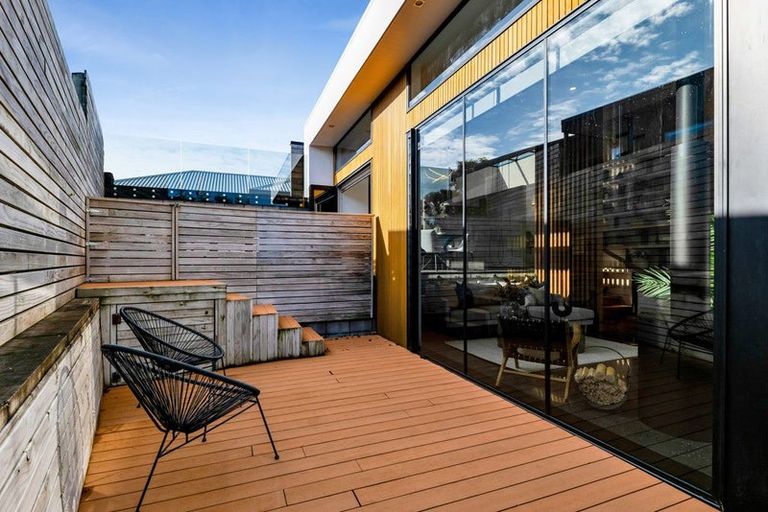 Photo of property in 82d Smart Road, Glen Avon, New Plymouth, 4312