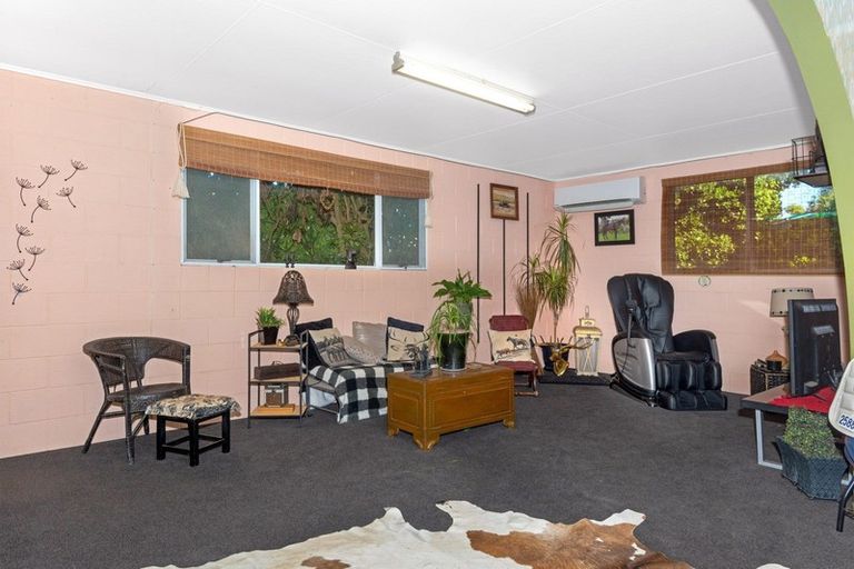 Photo of property in 12 Banks Street, Tolaga Bay, 4077