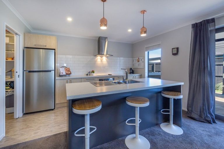 Photo of property in 128 Broadlands Drive, Rolleston, 7615