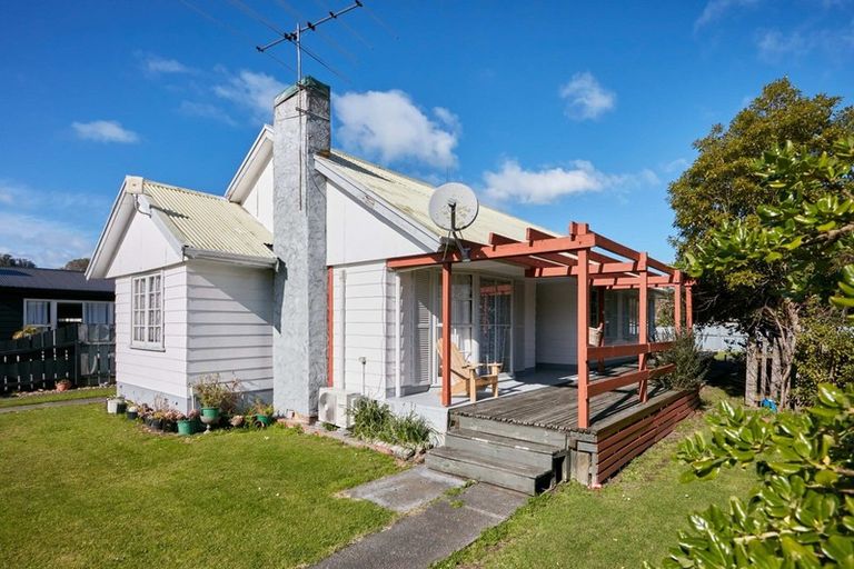 Photo of property in 35 Ida Road, Outer Kaiti, Gisborne, 4010