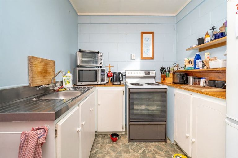 Photo of property in 20 Water Street, Kaitangata, 9210