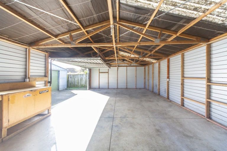 Photo of property in 2a Montrose Place, Takaro, Palmerston North, 4412