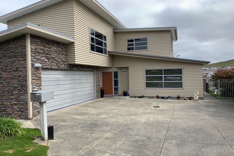Photo of property in 17 Nether Green Crescent, Johnsonville, Wellington, 6037