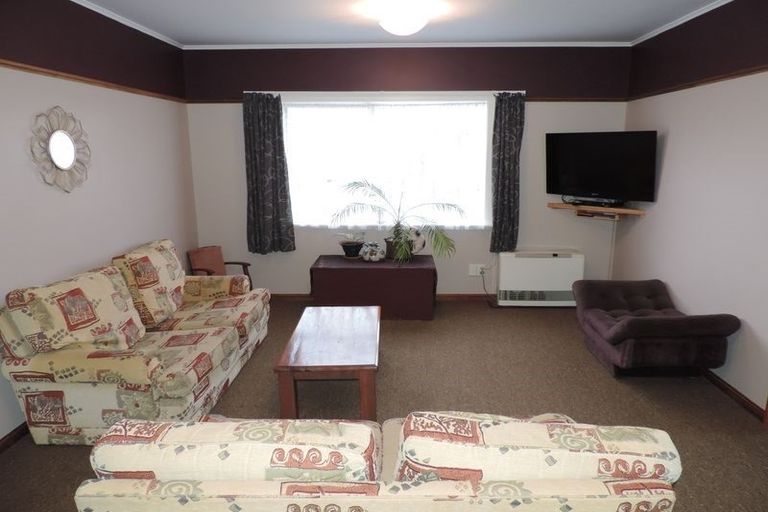 Photo of property in 170 Hakanoa Street, Huntly, 3700