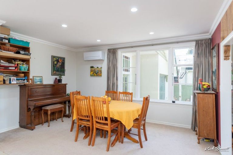 Photo of property in 27 King Street, Ebdentown, Upper Hutt, 5018