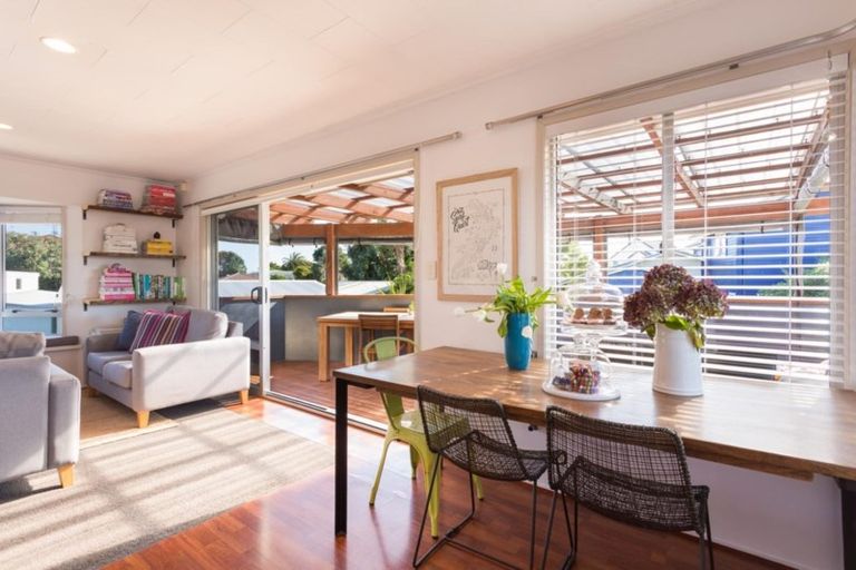 Photo of property in 1097 Papamoa Beach Road, Papamoa Beach, Papamoa, 3118