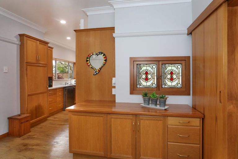 Photo of property in 2 Sandon Road, Feilding, 4702